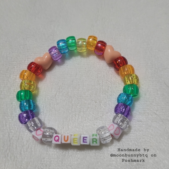 Handmade stacking bracelets "queer" LGBT pride 🏳️‍🌈 beaded kandi - Picture 4 of 9